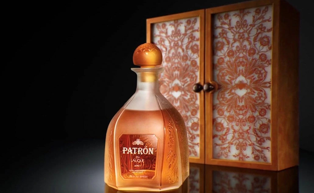 Patrón En Lalique Serie 1 production by Cinevision
